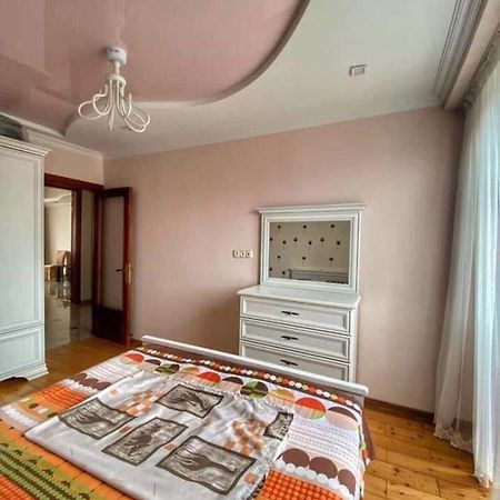 באטומי Apartment Dolphin מראה חיצוני תמונה