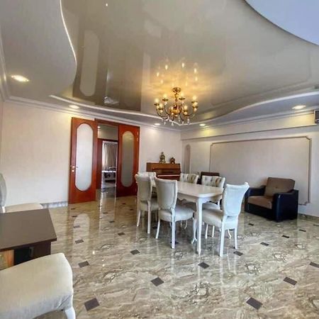 באטומי Apartment Dolphin מראה חיצוני תמונה