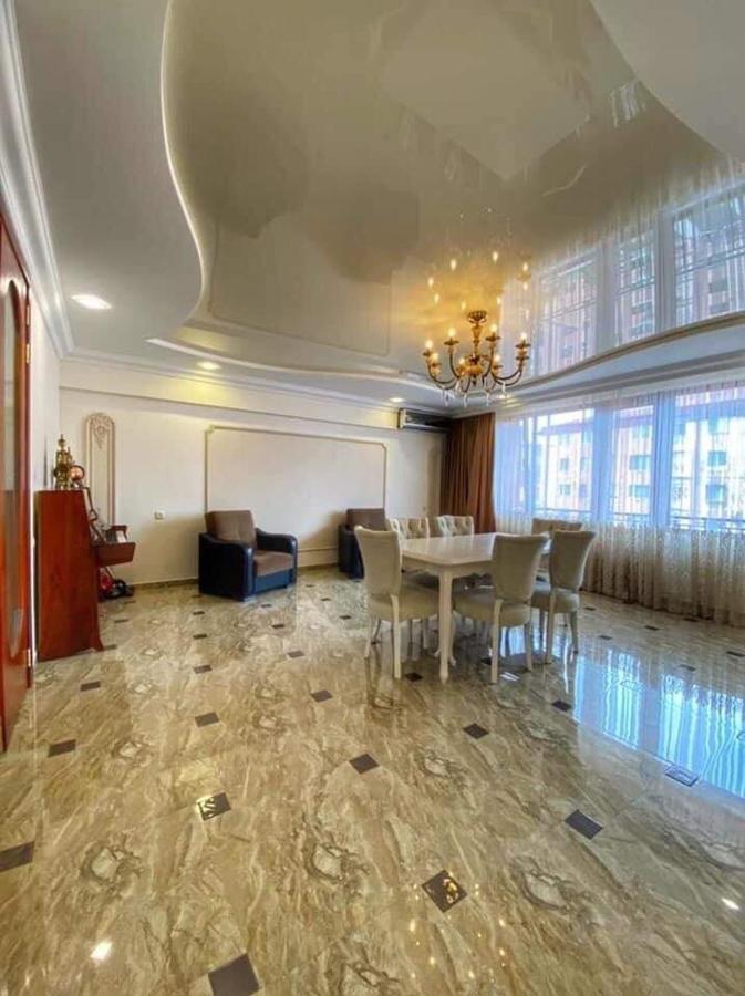 באטומי Apartment Dolphin מראה חיצוני תמונה