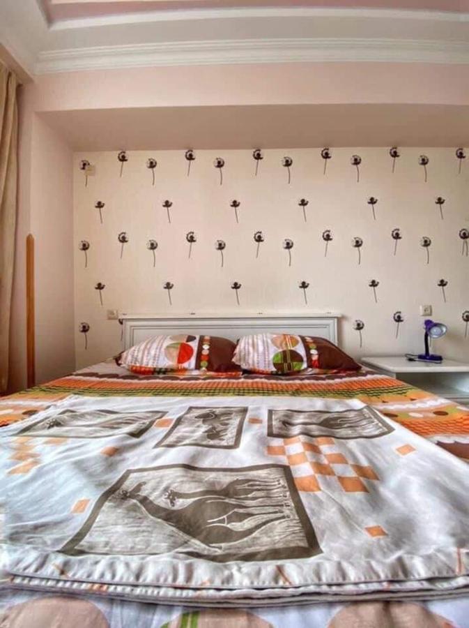 באטומי Apartment Dolphin מראה חיצוני תמונה