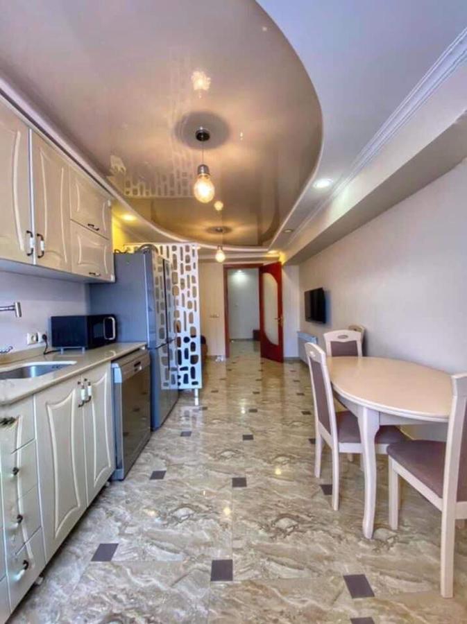 באטומי Apartment Dolphin מראה חיצוני תמונה